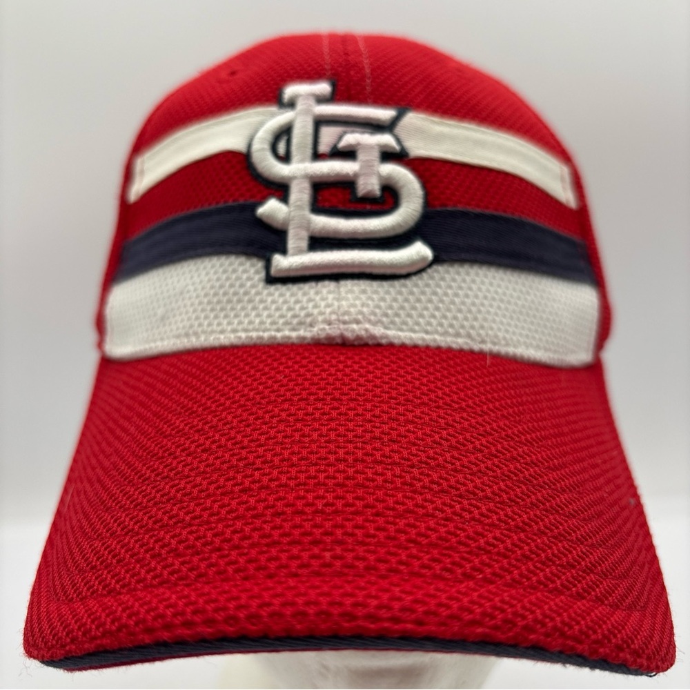 St. Louis Cardinals MLB New Era 3930 Genuine Merchandise Red Size M/L Fitted Hat